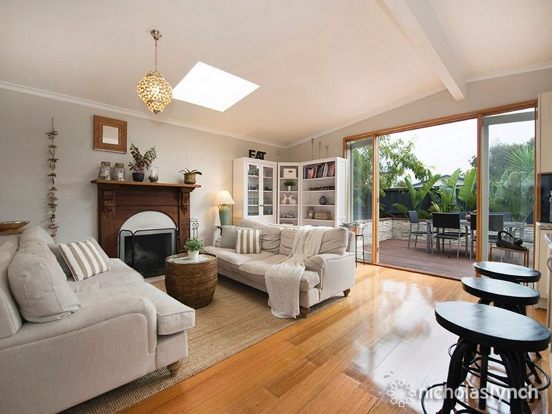 Property Gallery Thumbnail 6