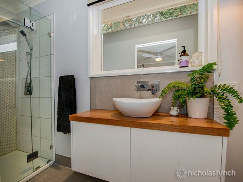 Property Gallery Thumbnail 8
