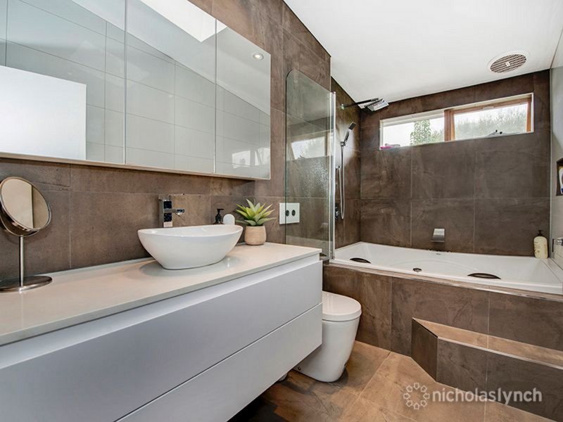 Property Gallery Thumbnail 10