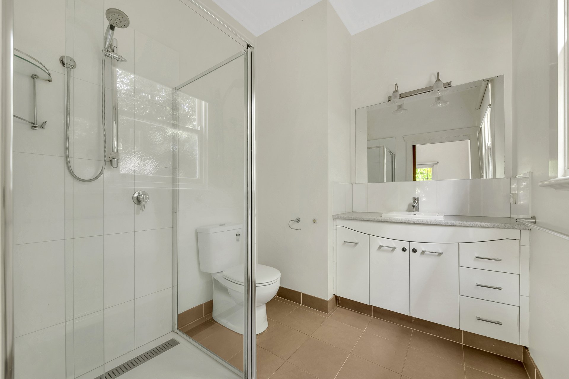 2 Powell Street, East Geelong image 7