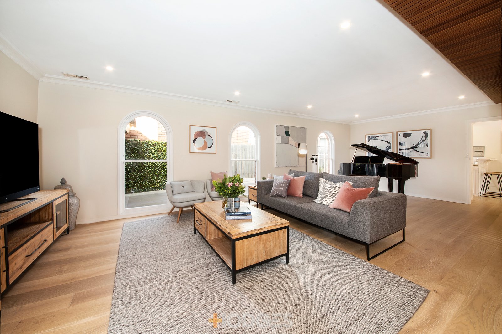 2 Powys Drive Beaumaris
