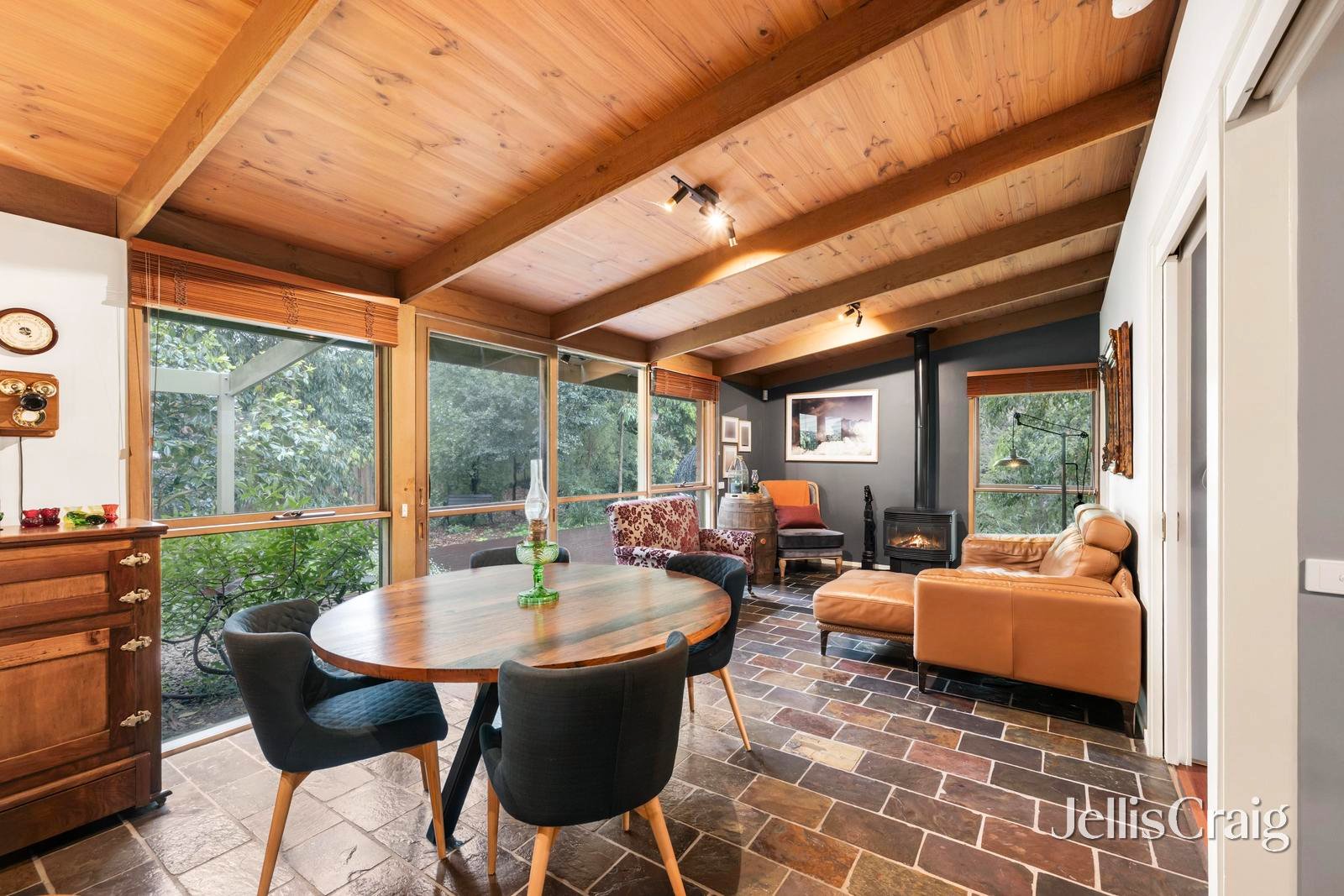 2 Poynton Avenue, Ringwood image 6