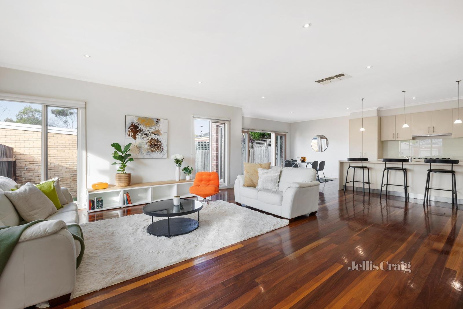 2 Preston Street, Mckinnon image 2