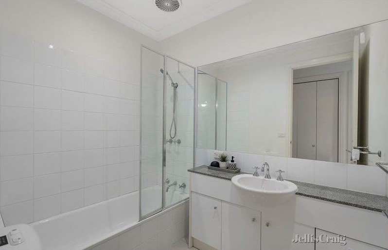 2 Quat Quatta Avenue, Ripponlea image 6
