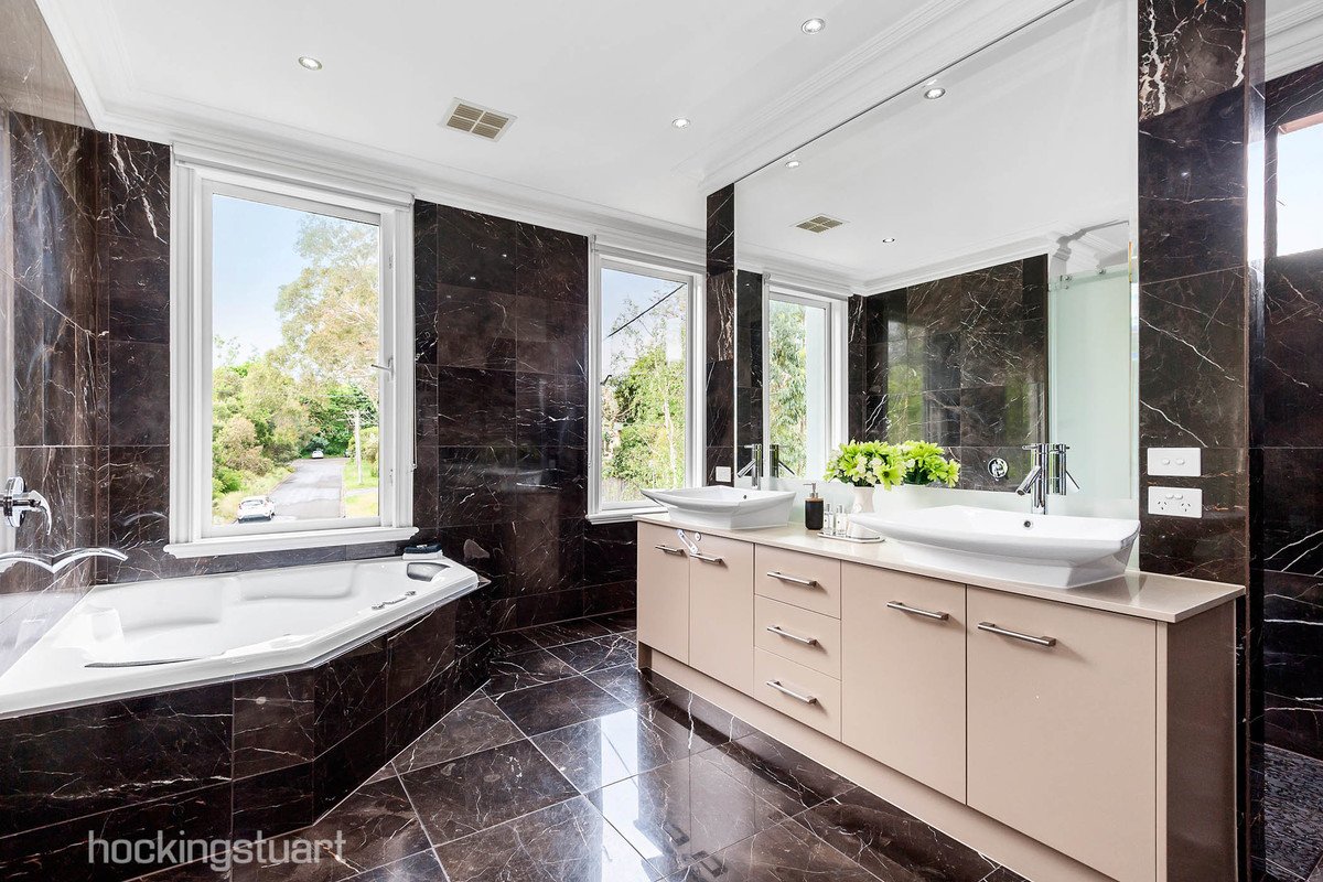 2 Quinton Road, Camberwell image 11