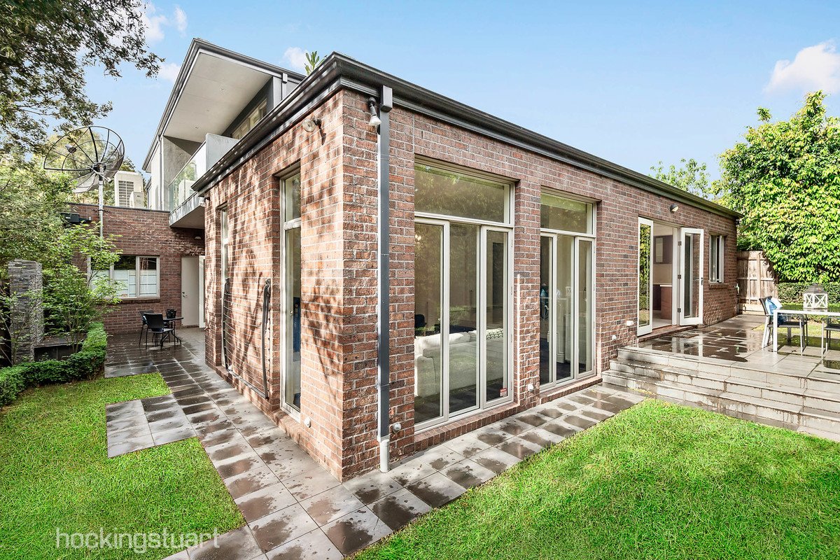 2 Quinton Road, Camberwell image 14