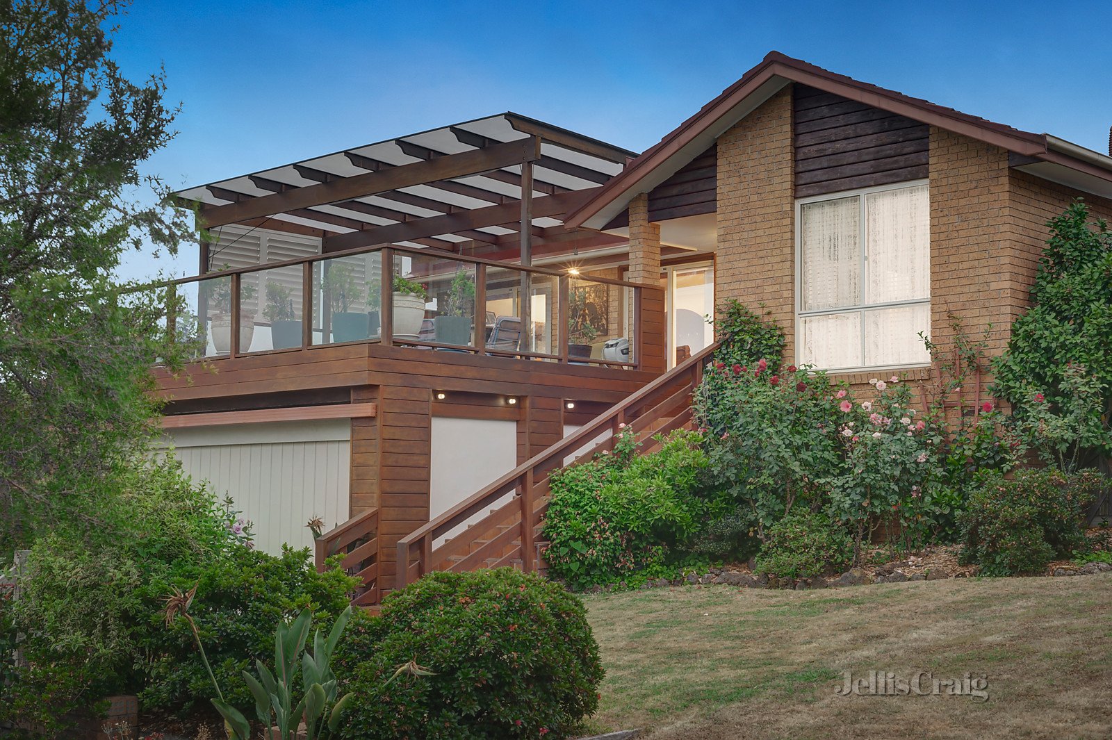 2 Rebecca Close, Templestowe image 1