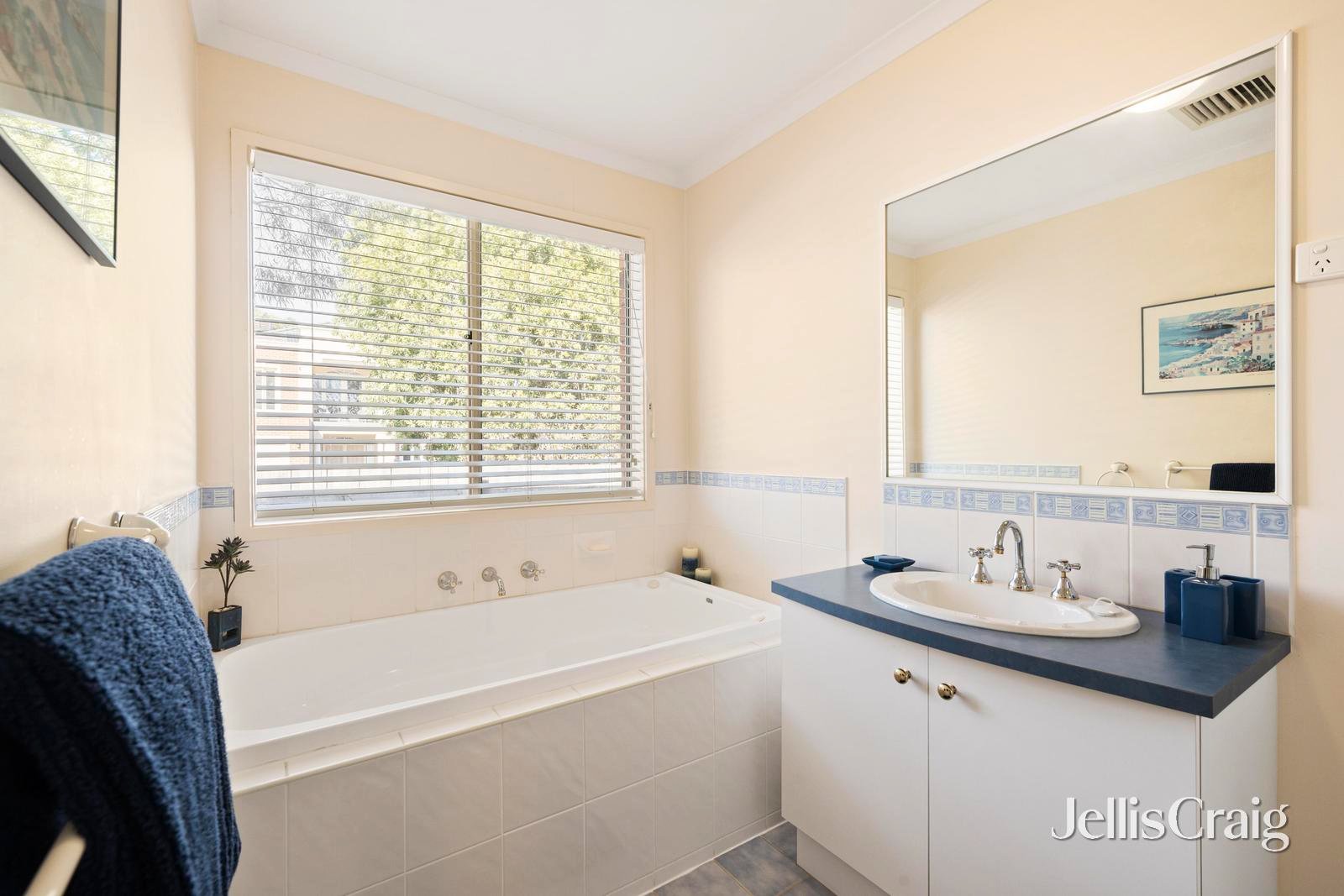2 Regent Avenue, Mooroolbark image 16