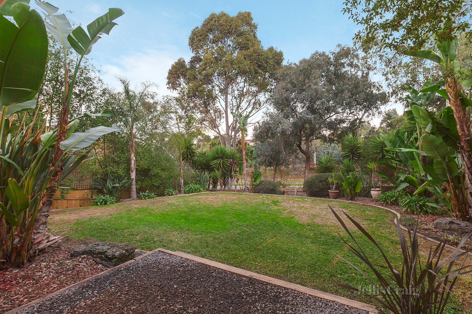 2 Ridley Court, Doncaster East image 6