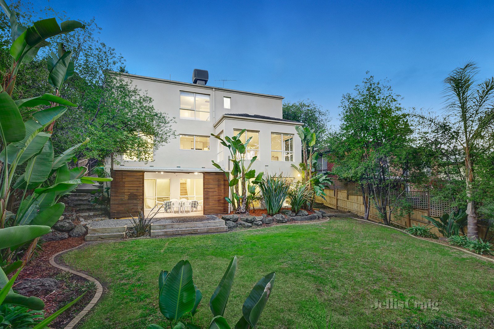 2 Ridley Court, Doncaster East image 8