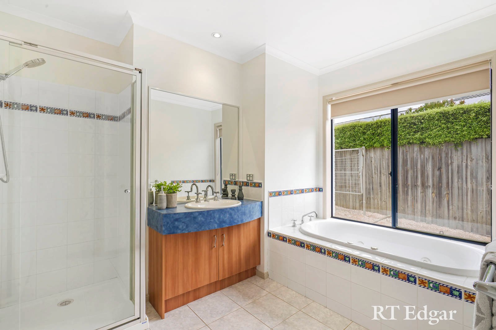 Property Gallery Thumbnail 13