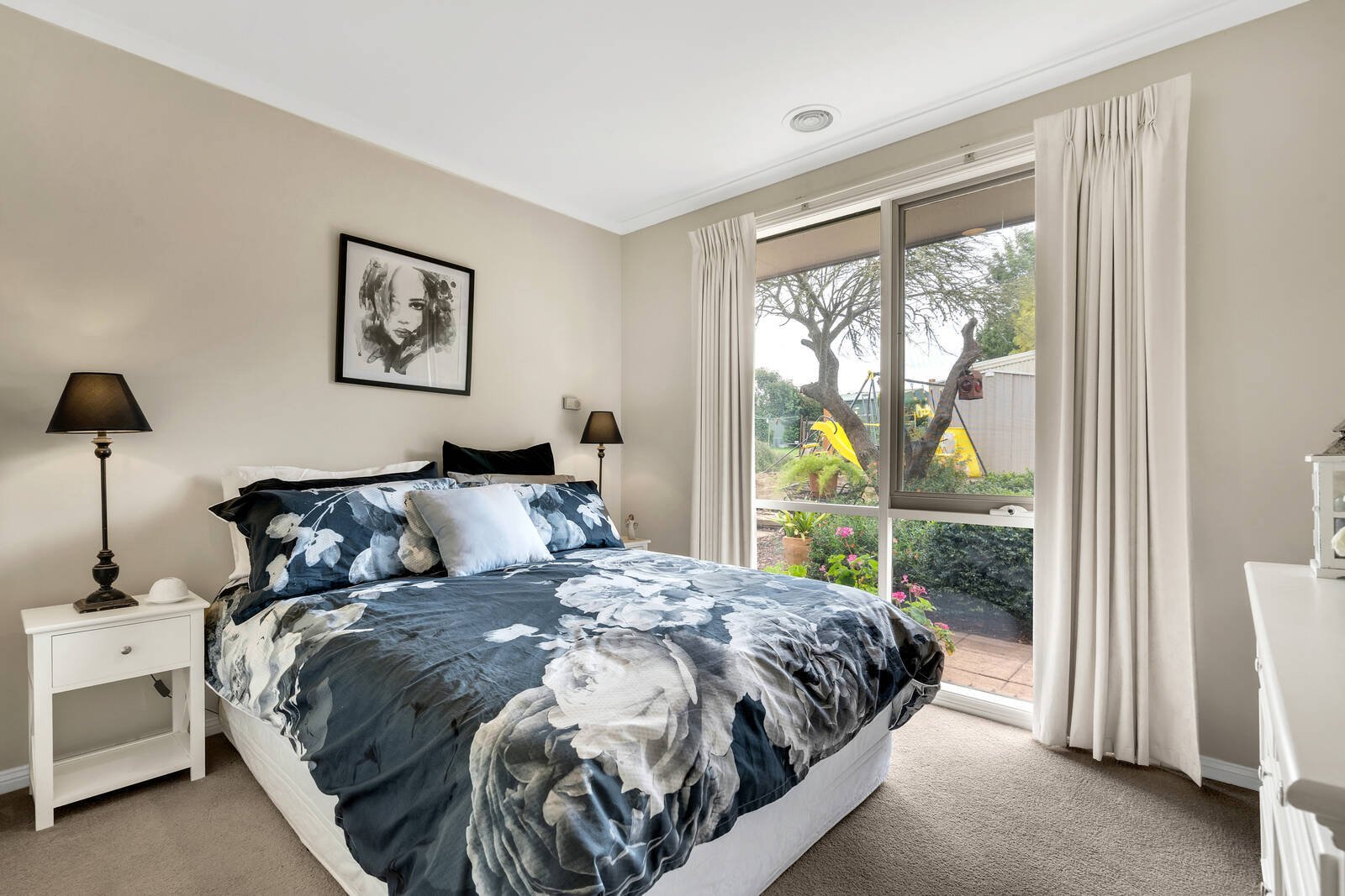Property Gallery Thumbnail 16