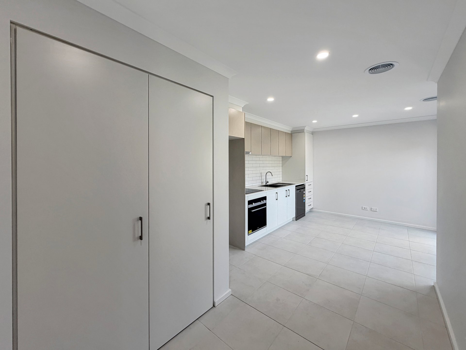 2 Rockbank Walk, Armstrong&nbsp;Creek image 7
