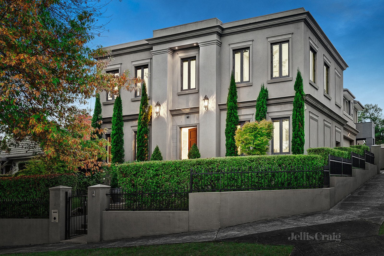 2 Rotherwood Drive, Malvern East image 1