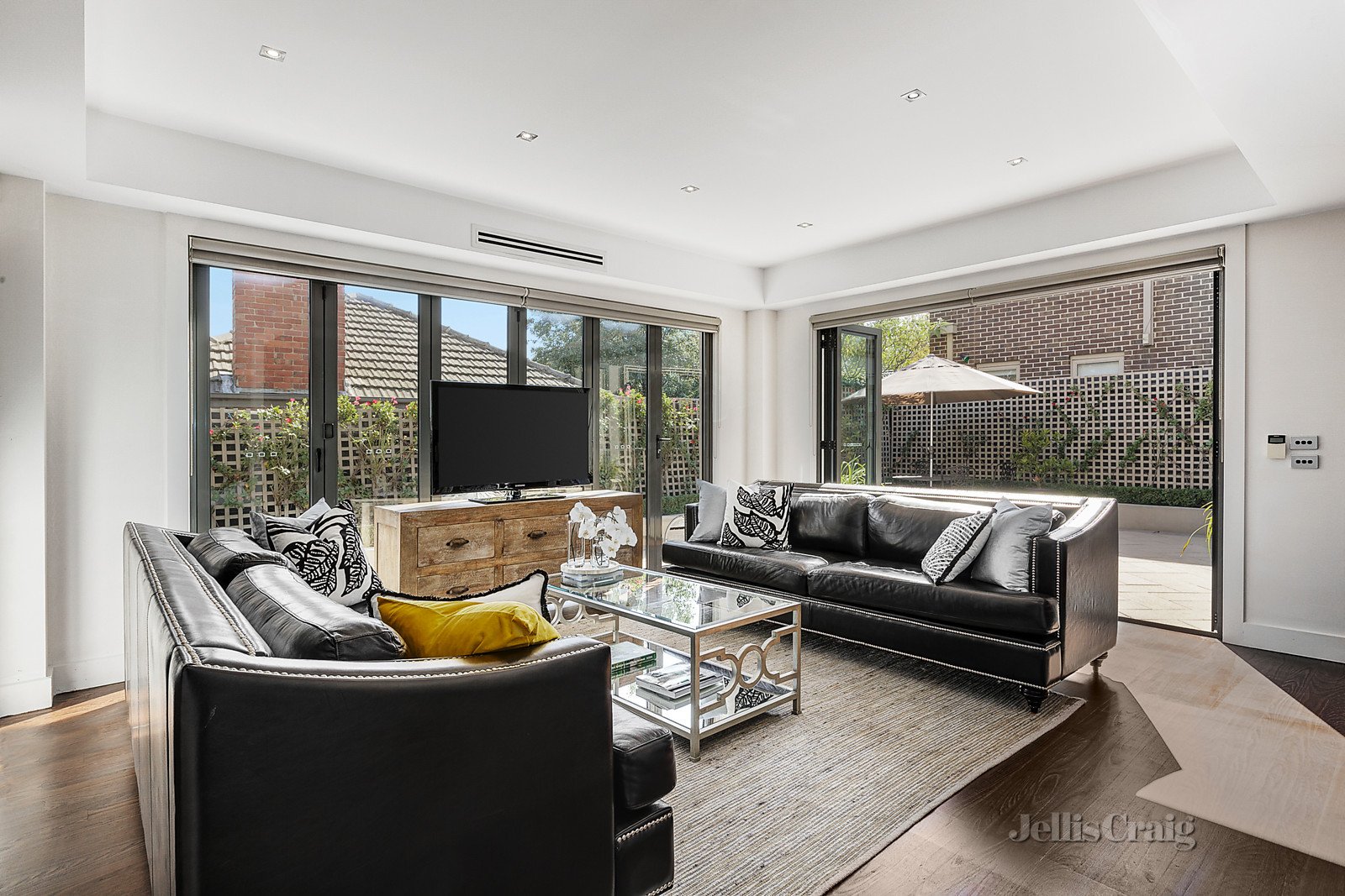 2 Rotherwood Drive, Malvern East image 2