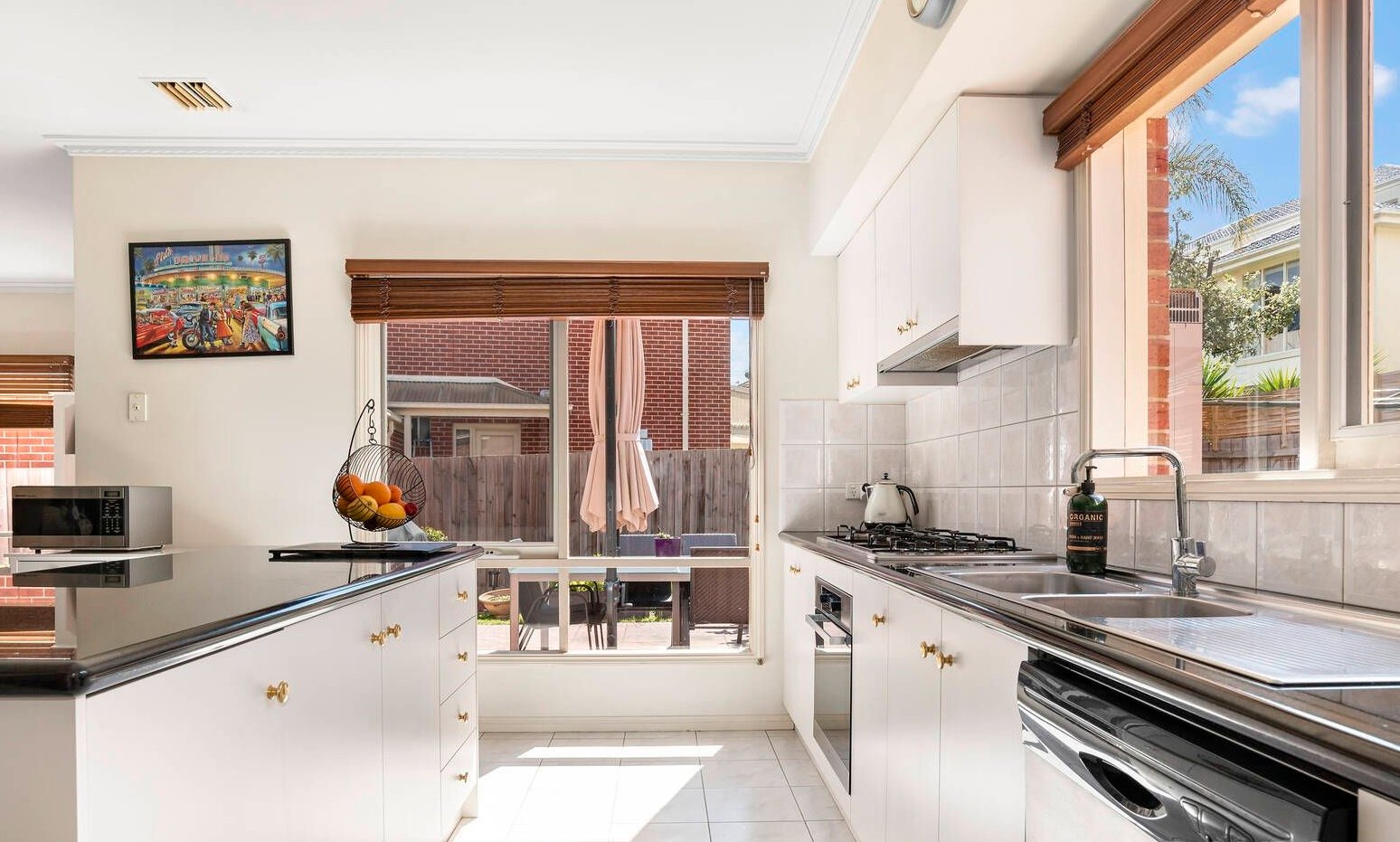 2 Rubens Place, Templestowe image 4