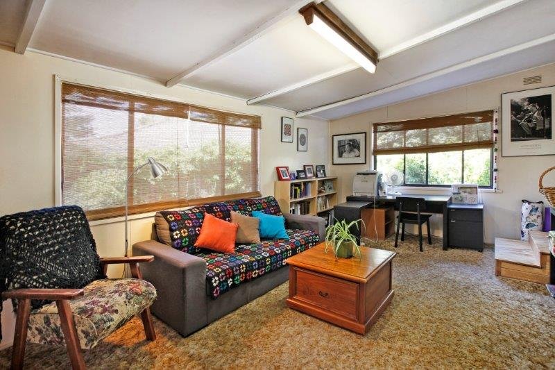 Property Gallery Thumbnail 9