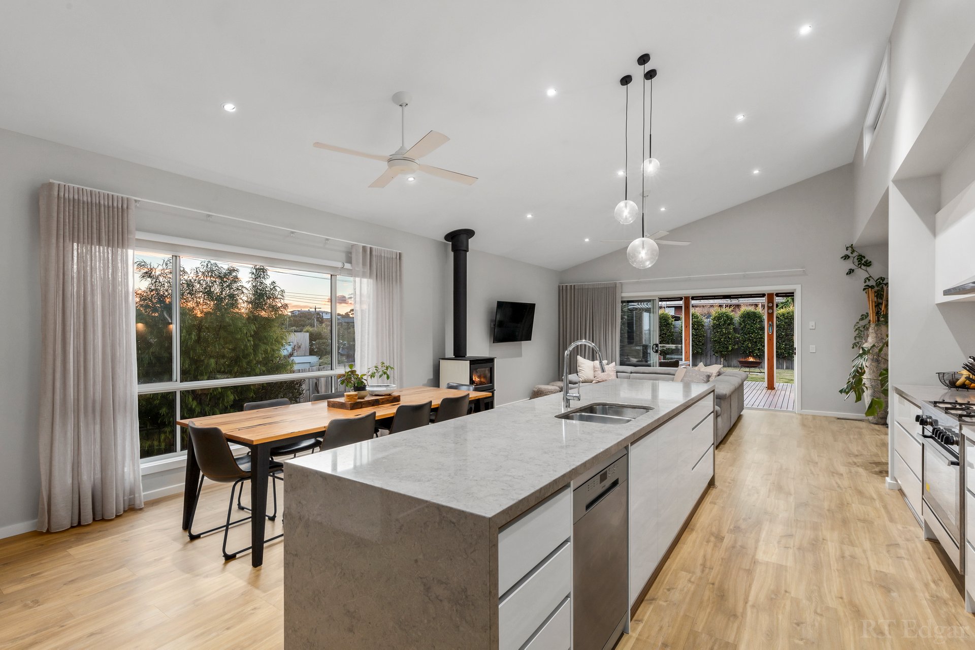 Property Gallery Thumbnail 6