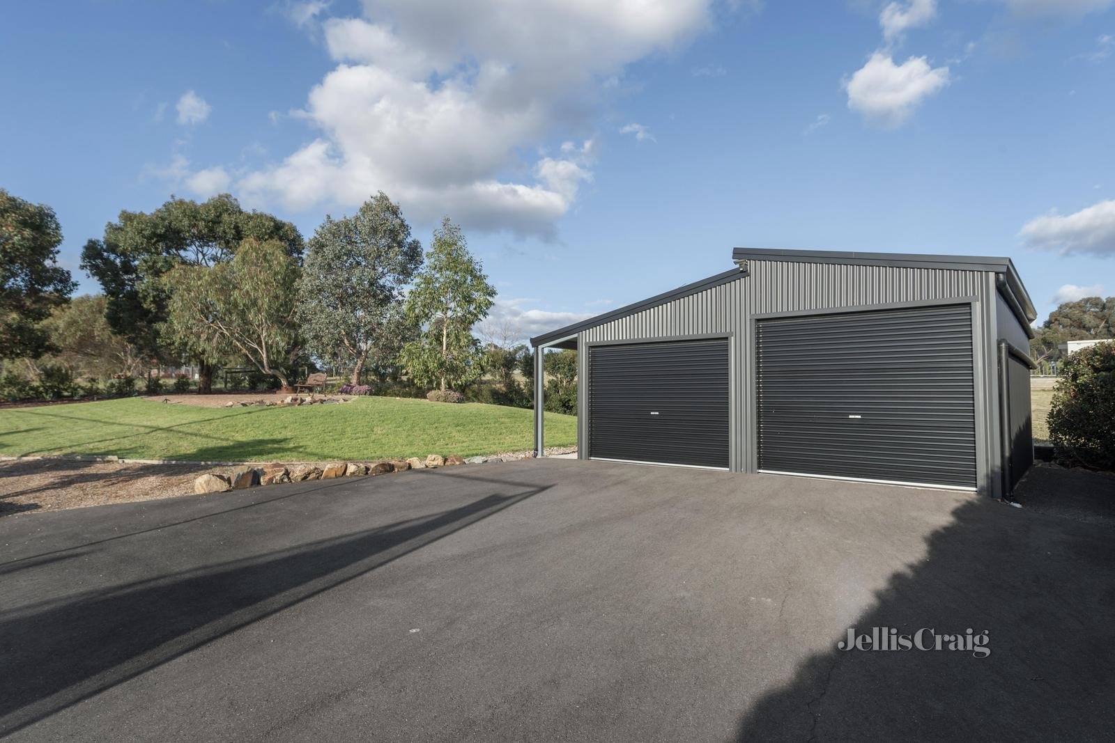 2 Schichmann Court, Yarrambat image 22