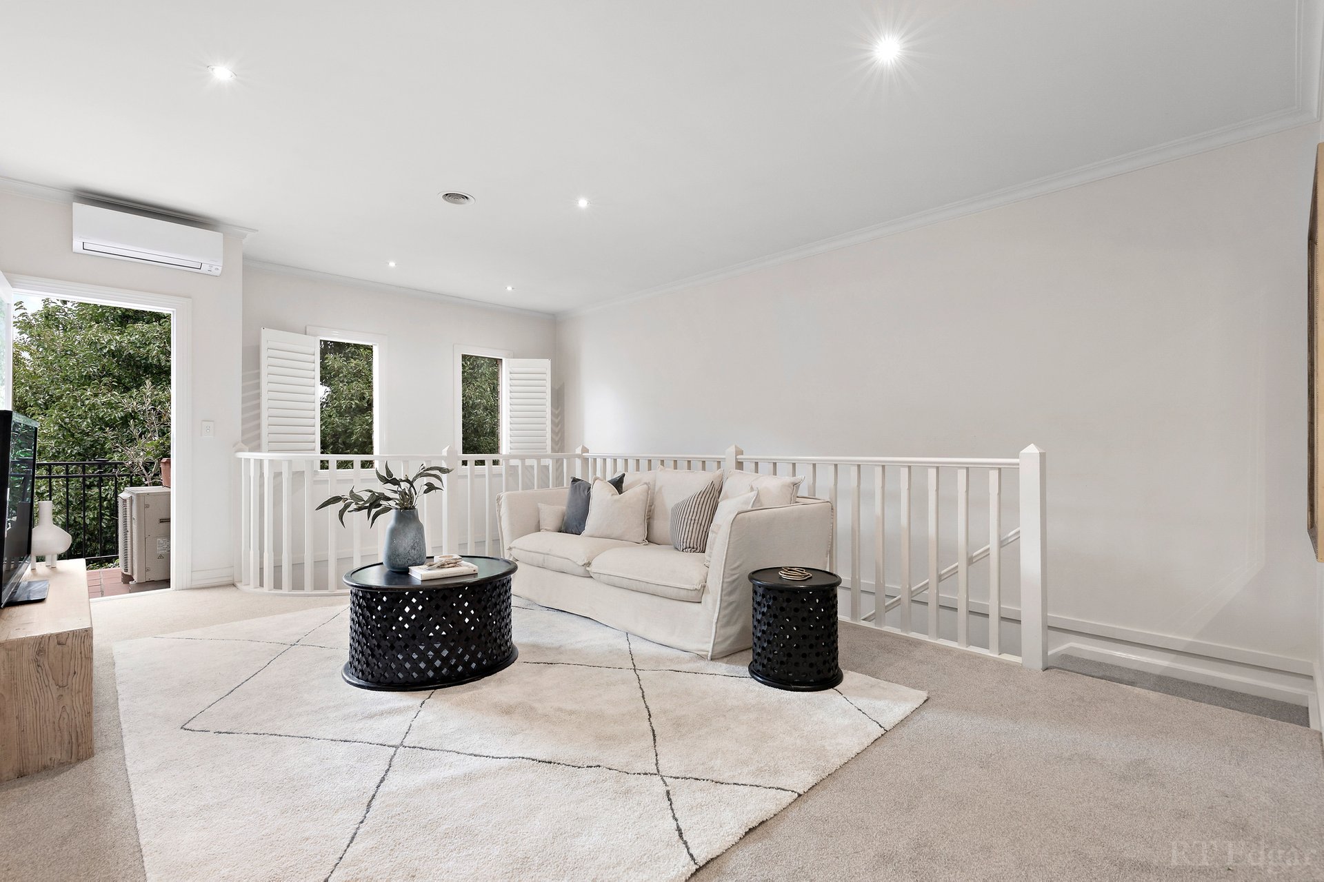 Property Gallery Thumbnail 9