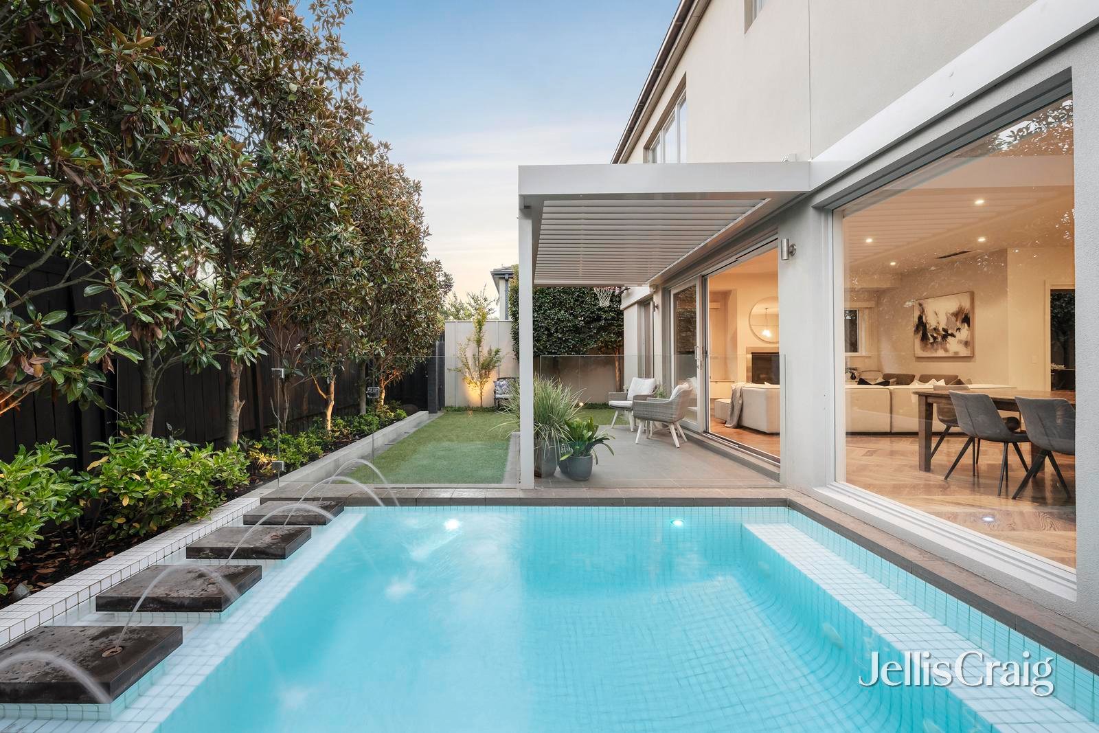 2 Segtoune Street, Kew image 3