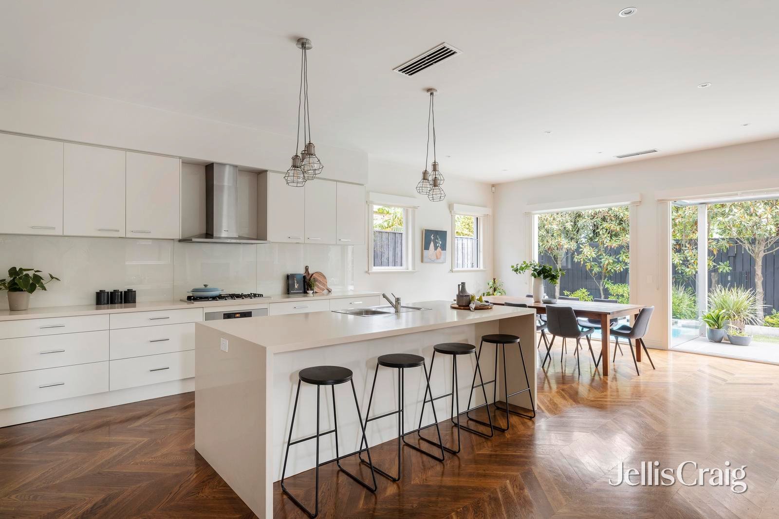 2 Segtoune Street, Kew image 6