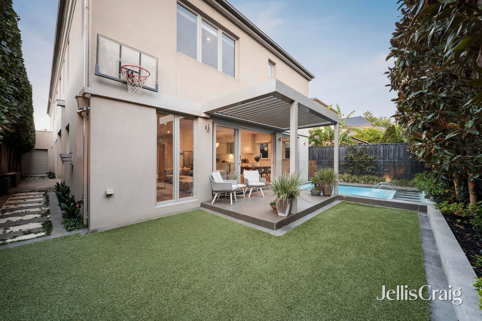 2 Segtoune Street, Kew image 15