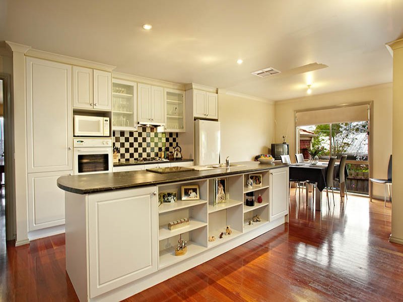 2 Sellick Drive, Croydon image 3