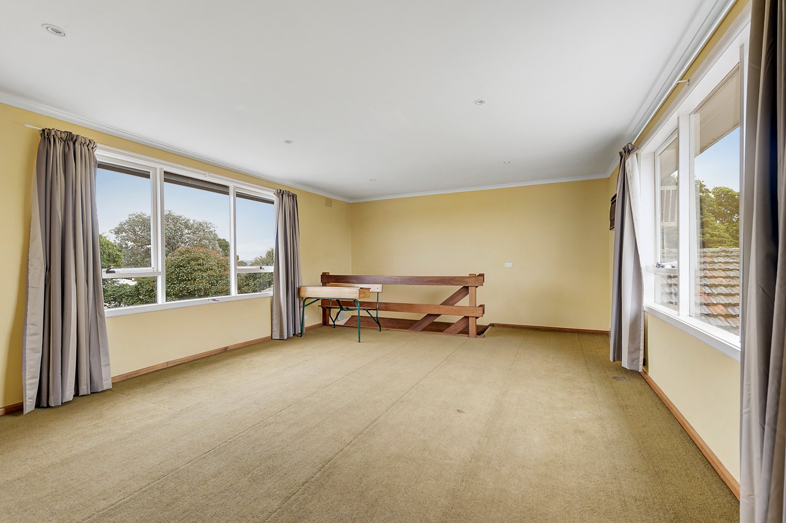 2 Severn Court, Mount Waverley image 5