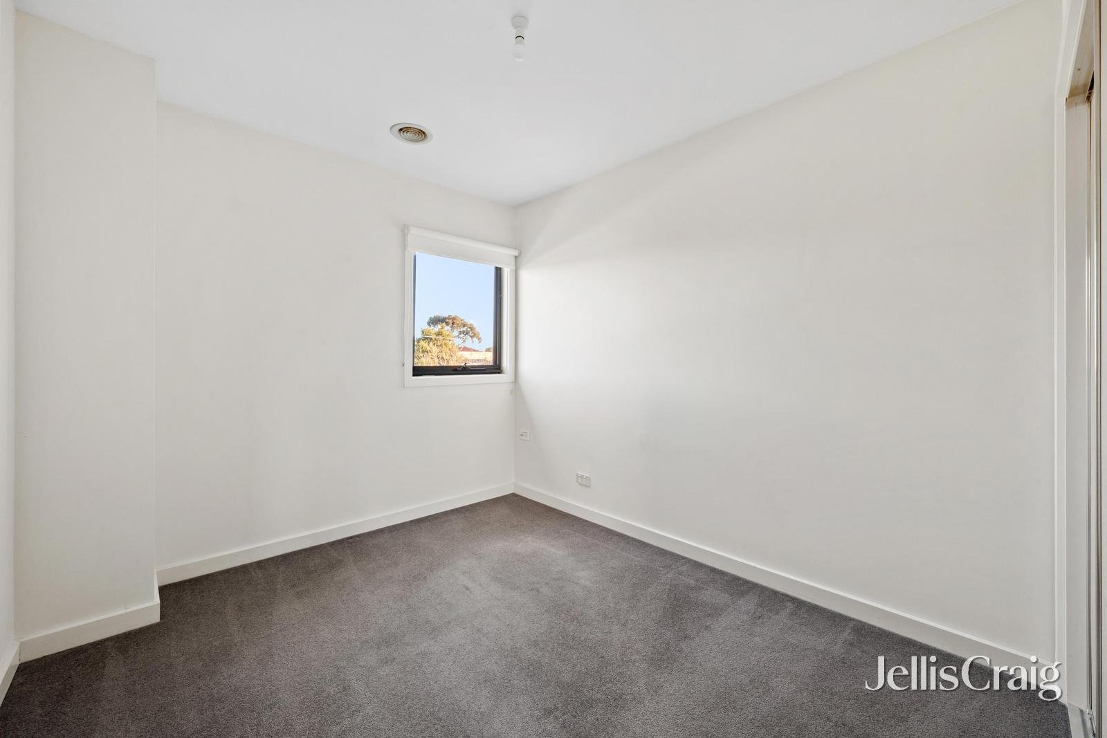 2 Severn Street, Newport image 7