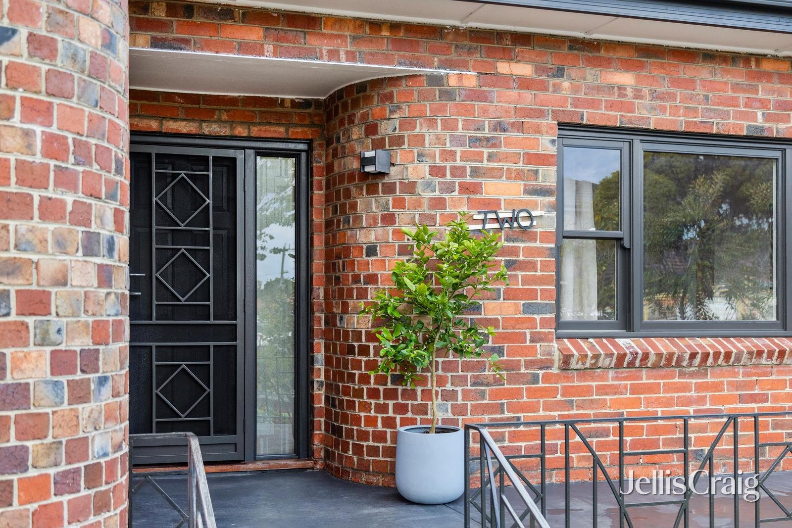 2 Shedden Street, Pascoe Vale image 2