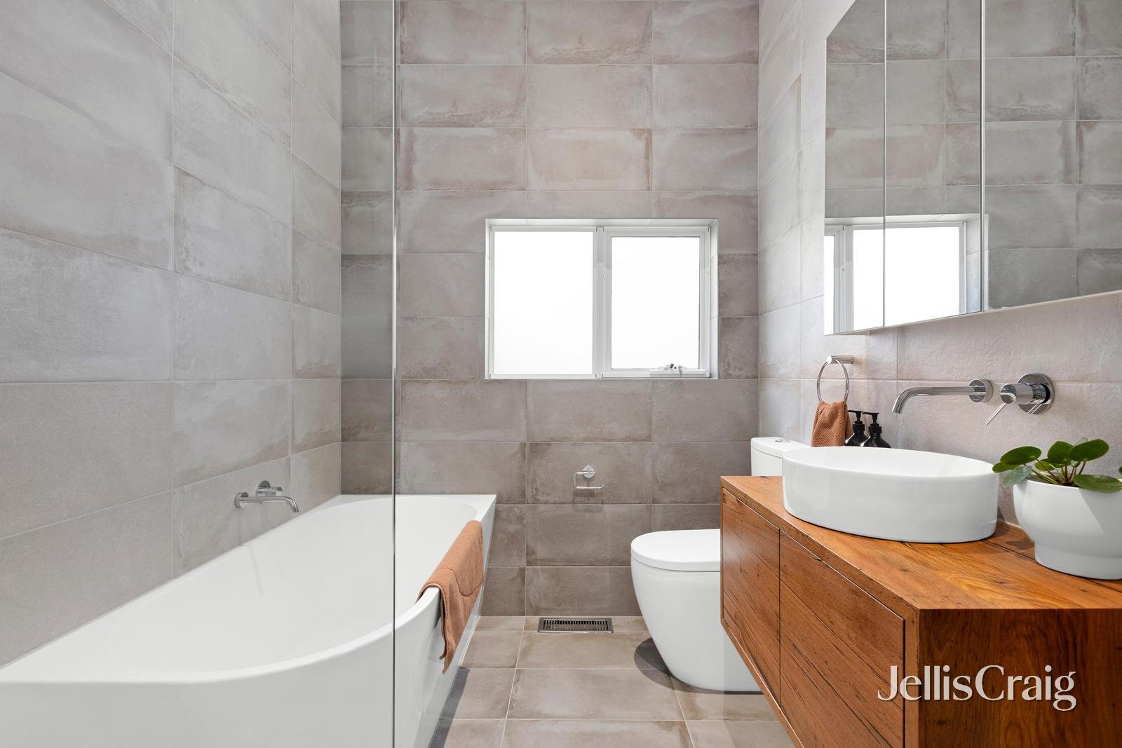 2 Shedden Street, Pascoe Vale image 10