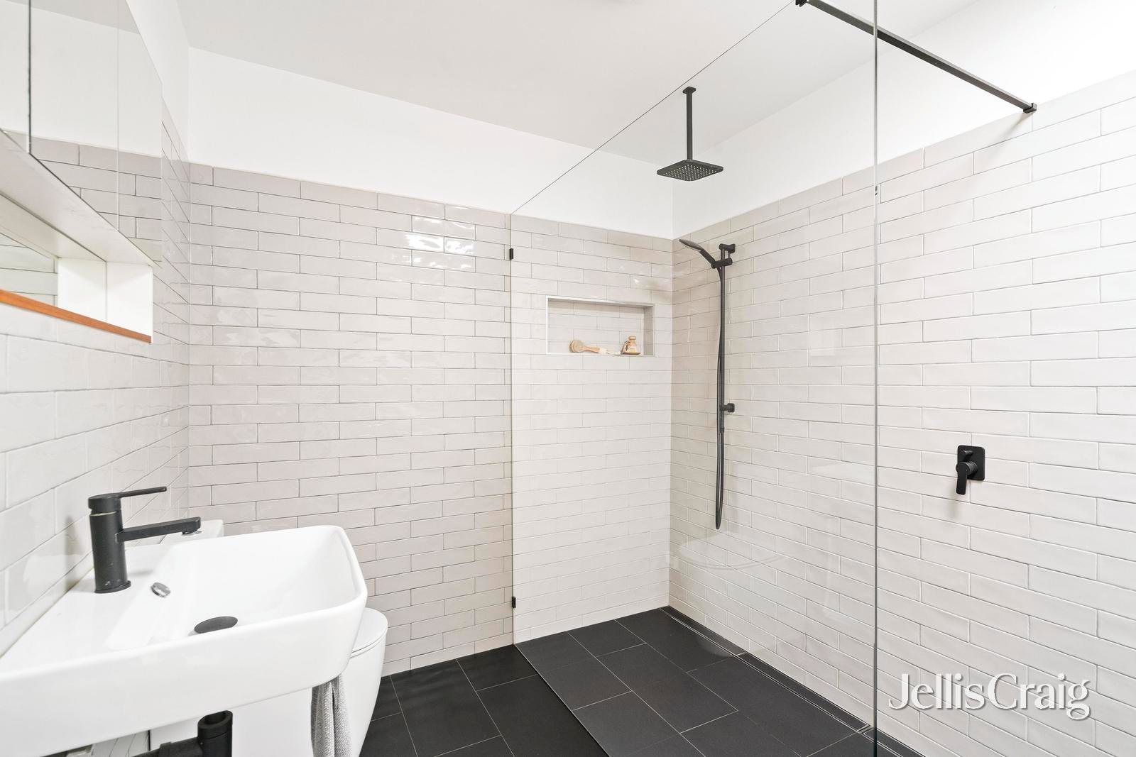 2 Shepherd Court, Williamstown North image 8