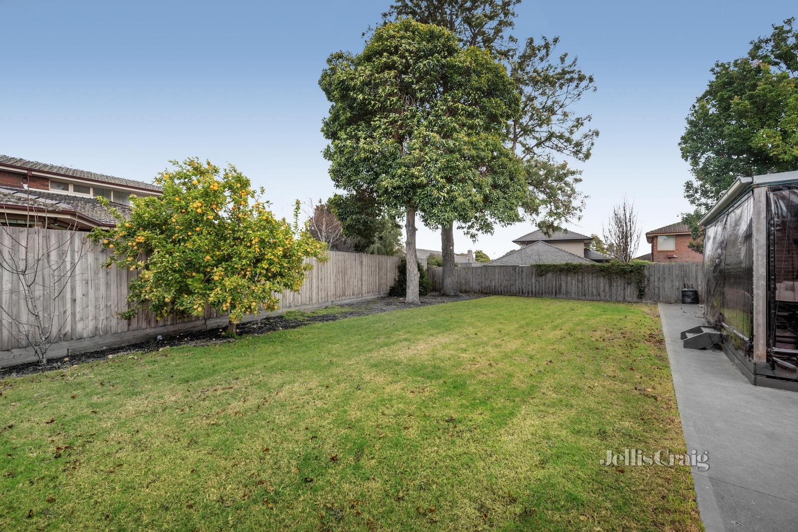 2 Sherwood Road, Mount Waverley image 12