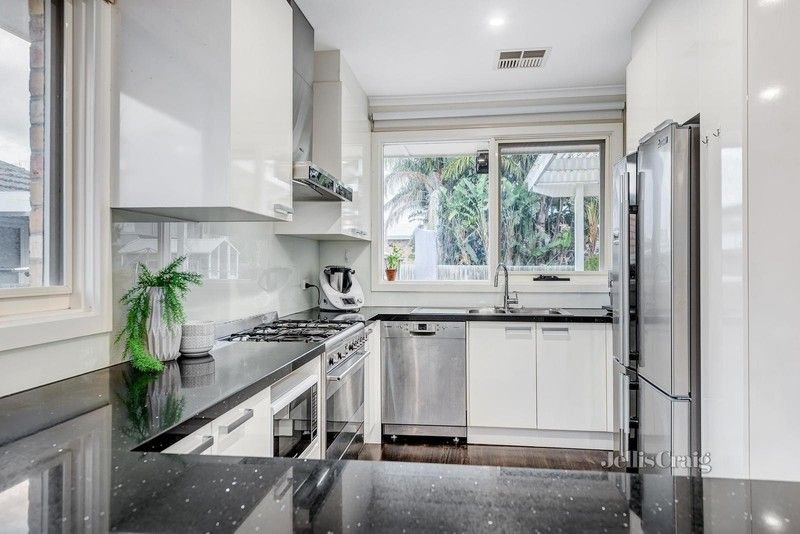 2 Shrewsbury Street, Bentleigh East image 3