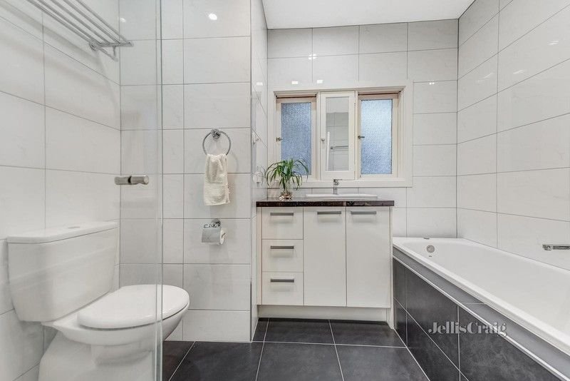 2 Shrewsbury Street, Bentleigh East image 6