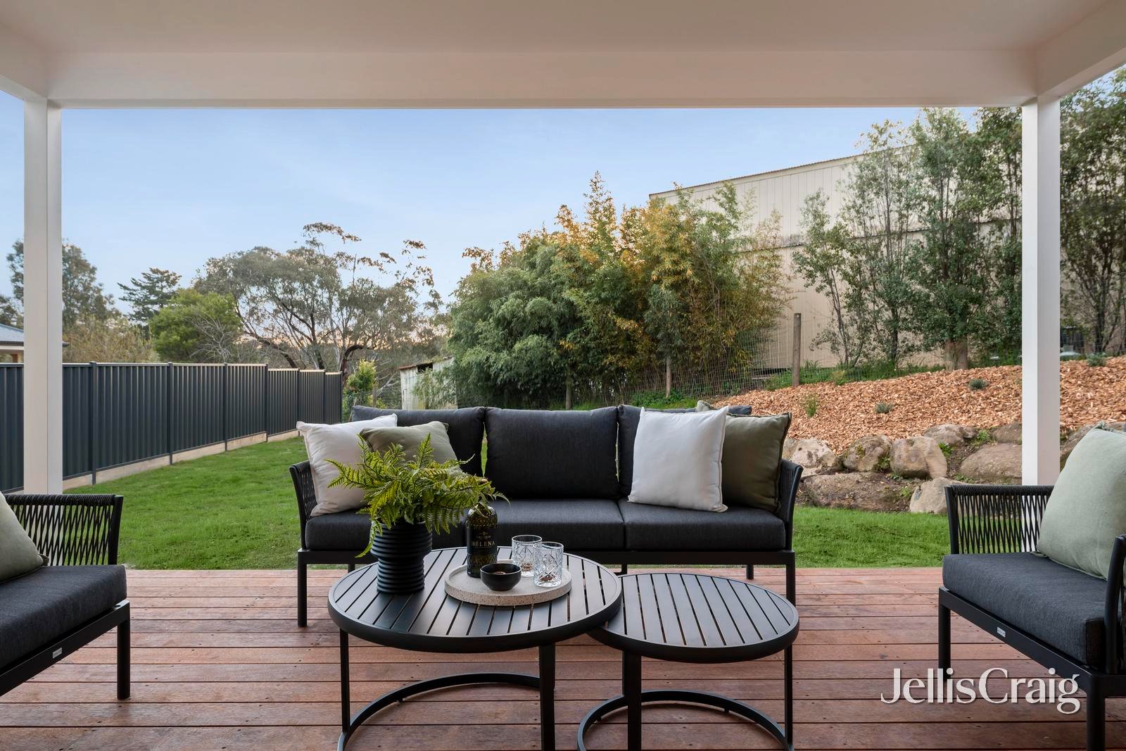 2 Silver Leaf Court, Seville image 23