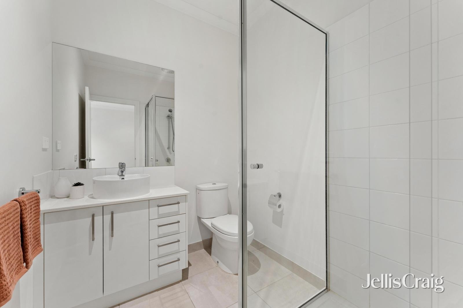 2 Silvergrass Court, Croydon image 9