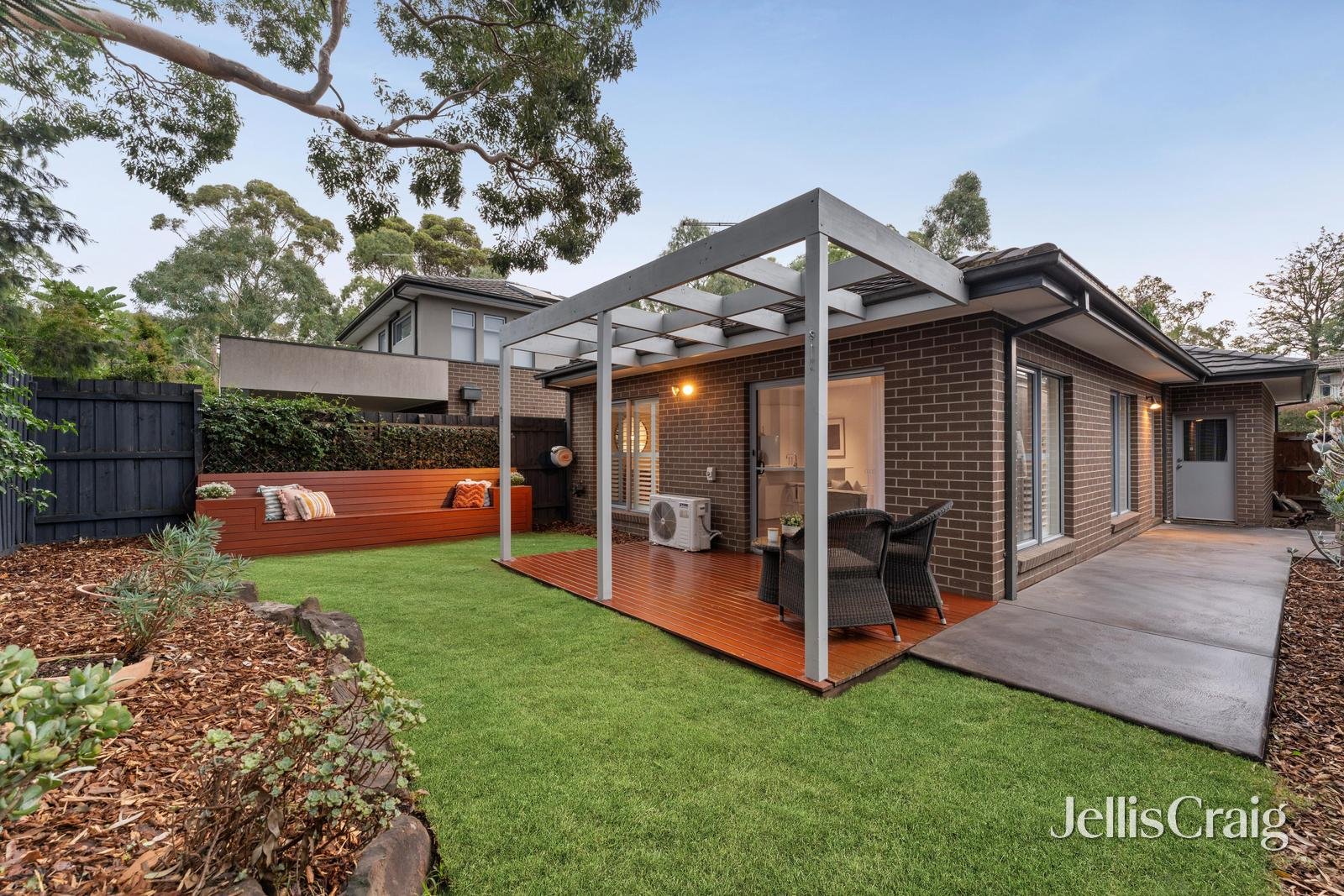 2 Silvergrass Court, Croydon image 12