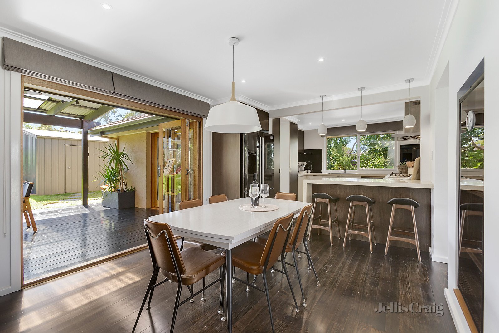 2 Simmons Court, Greensborough image 2