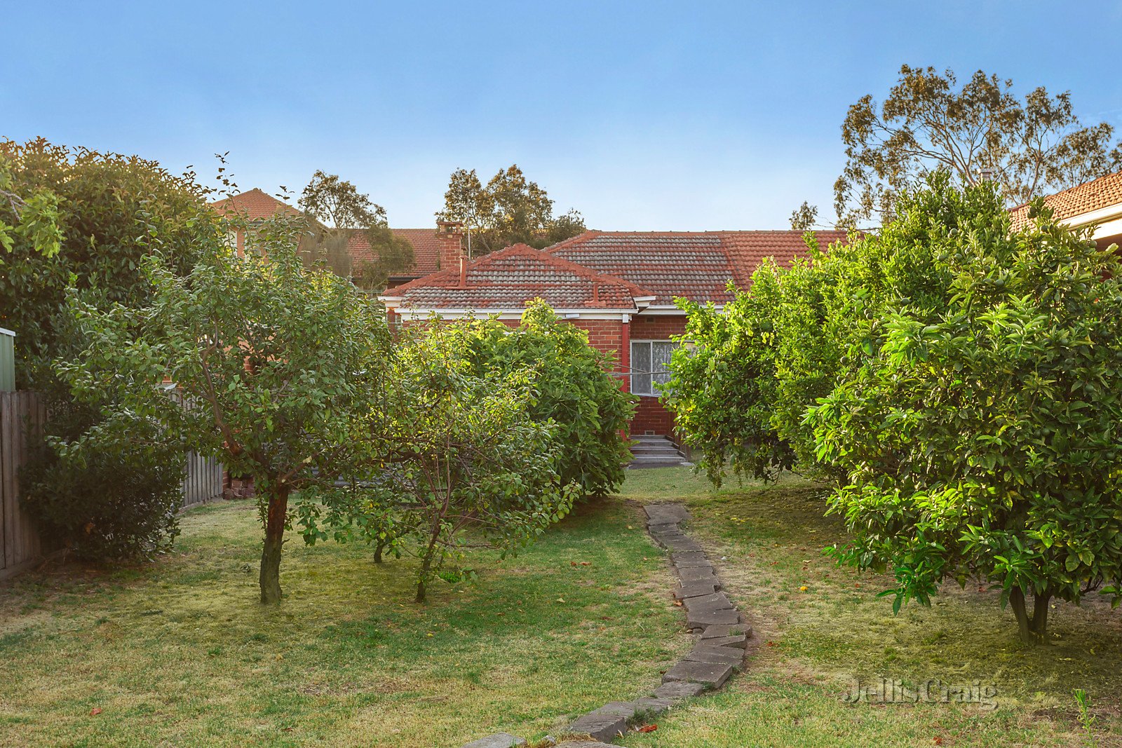 2 South Daly Street, Brunswick West image 2