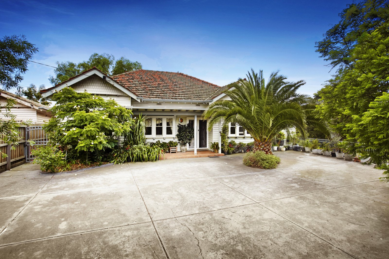 Property Gallery Thumbnail 2
