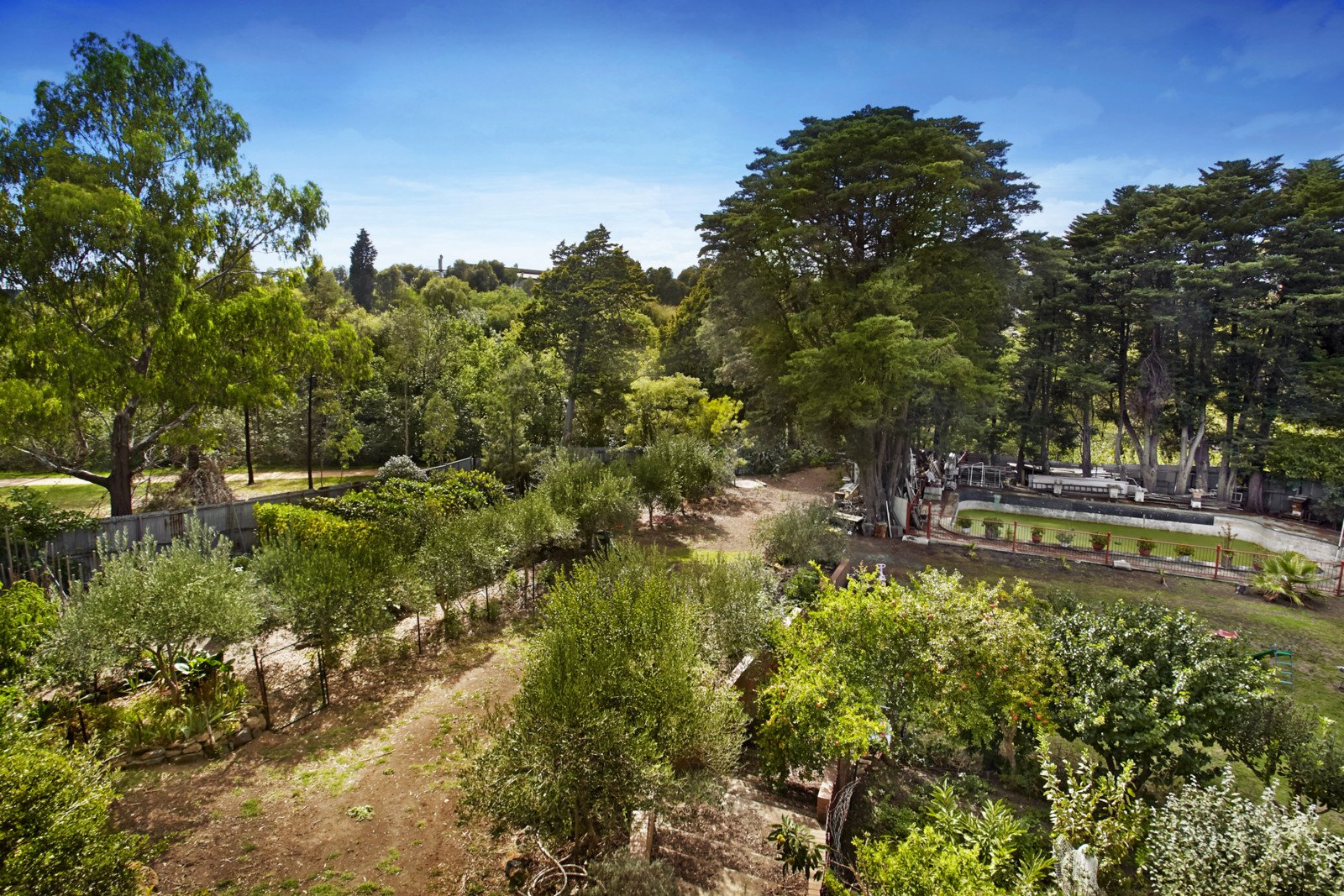 Property Gallery Thumbnail 3