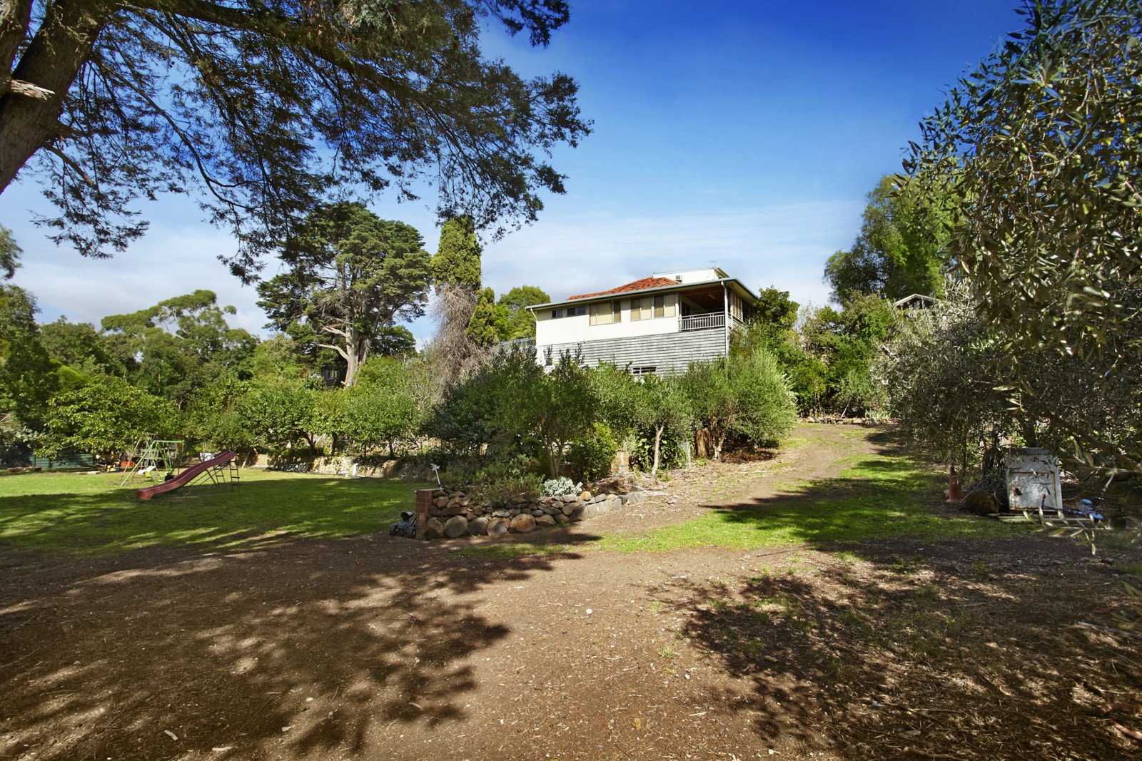 Property Gallery Thumbnail 6