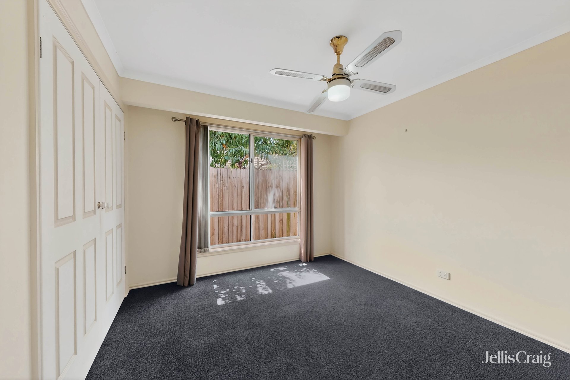 2 Stapley Crescent, Altona&nbsp;North image 8