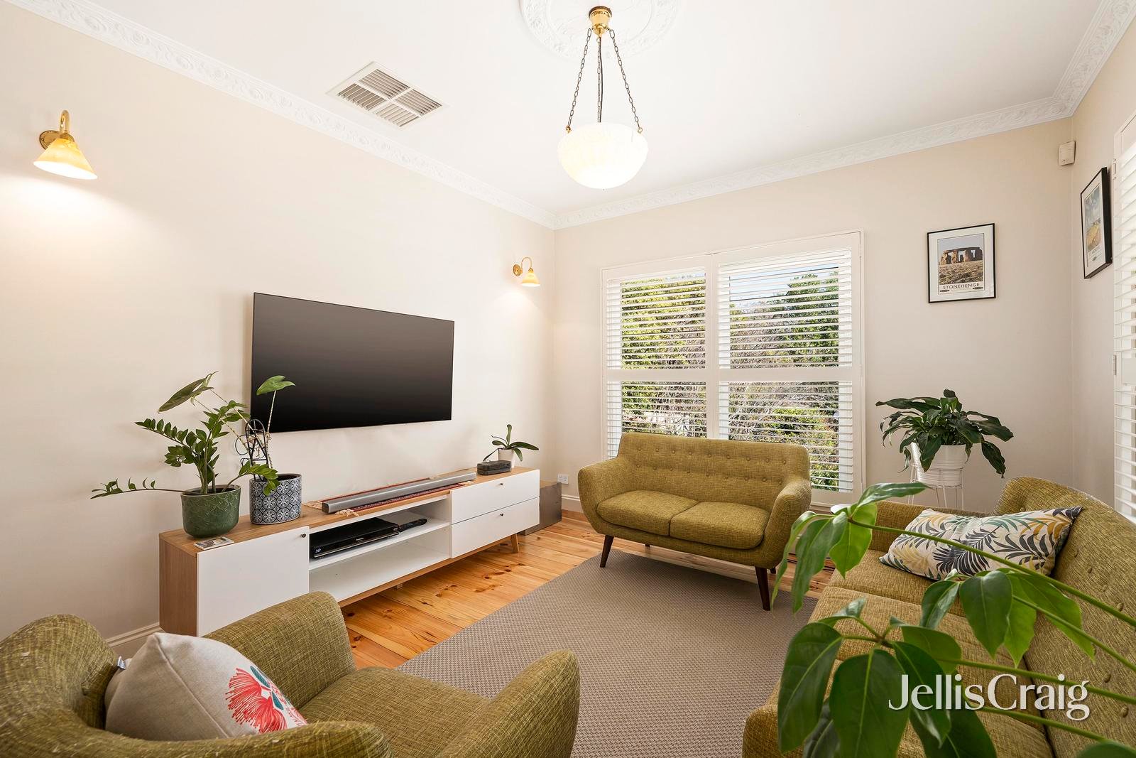 2 Stratheden Place, Mooroolbark image 6