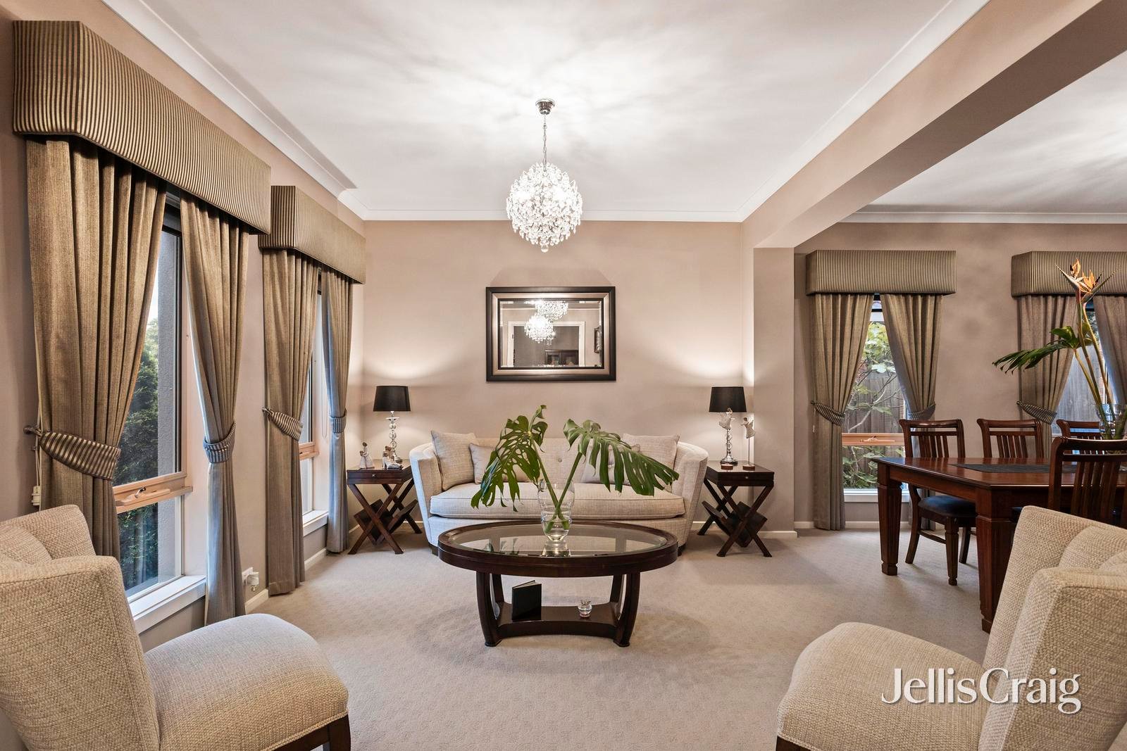 2 Streeton Lane, Doncaster East image 5