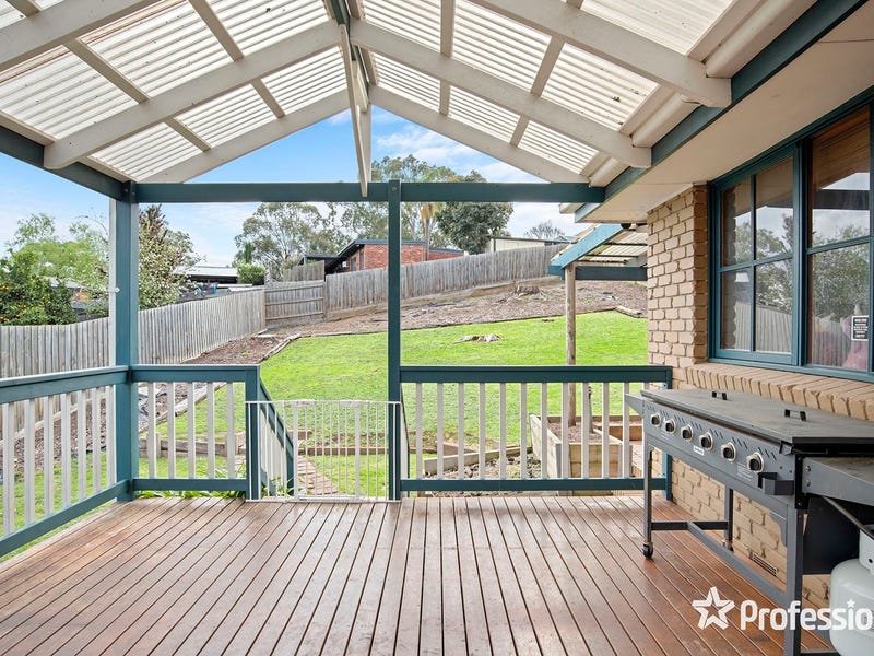 2 Sunburst Court, Mooroolbark image 10