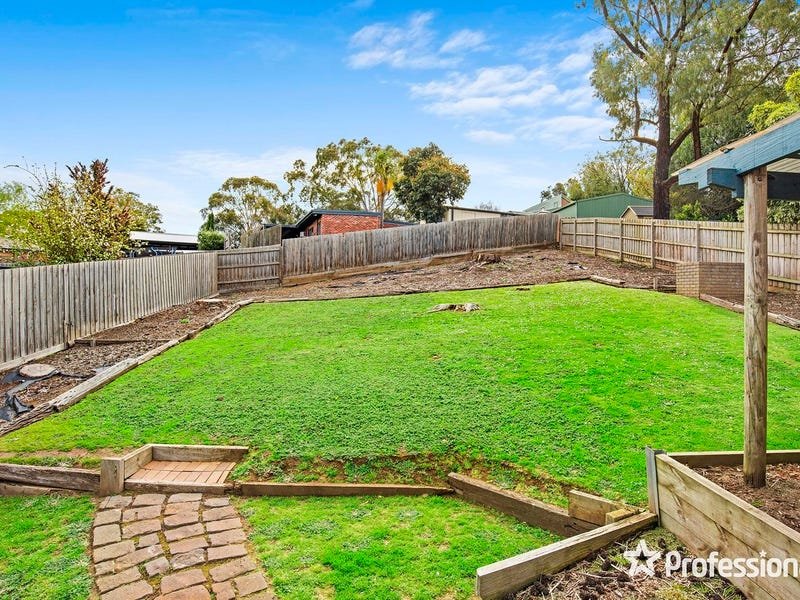 2 Sunburst Court, Mooroolbark image 11