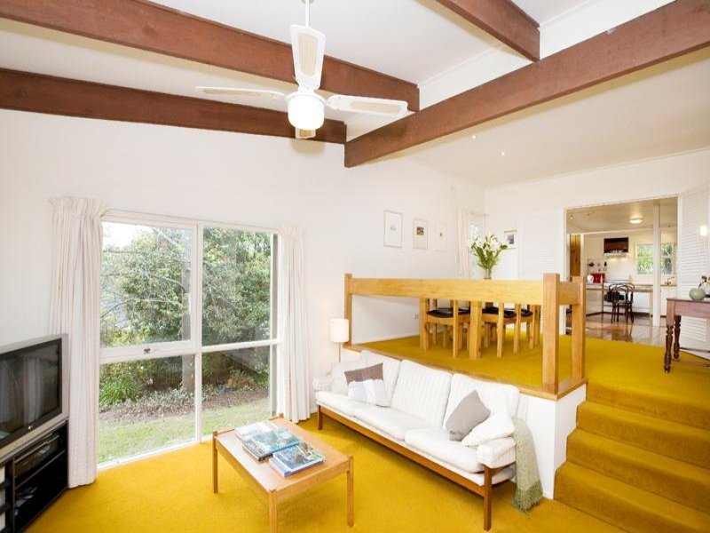 2 Tarrangower Avenue, Mitcham image 2